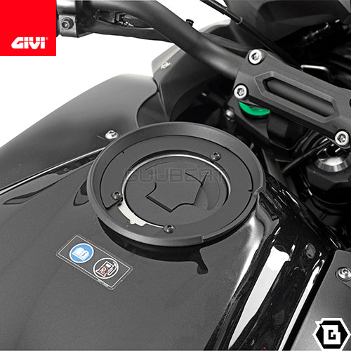 GIVI BF26 タンクロック アタッチメント/KAWASAKI ヴェルシス 650専用