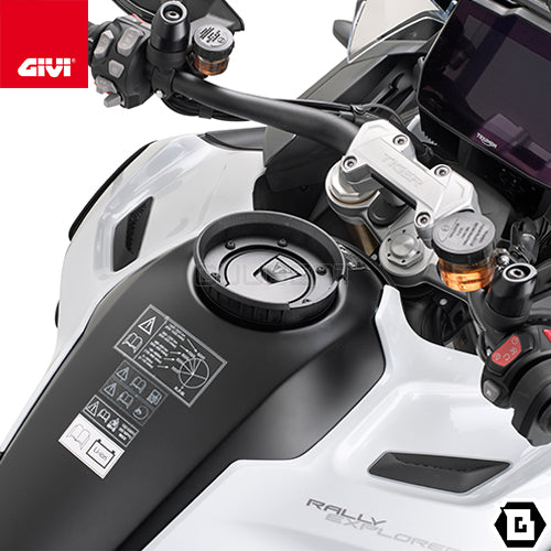 GIVI BF74 タンクロック アタッチメント/TRIUMPH タイガー 1200 GT EXPLORER / TRIUMPH タイガー 1200 RALLY EXPLORER専用