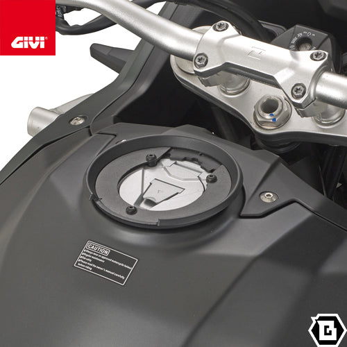 GIVI BF93 タンクロック アタッチメント/KOVE 800 X PRO専用