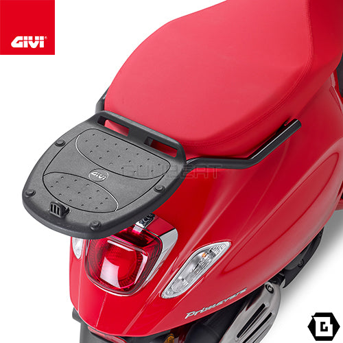 GIVI SR5608 キャリア スペシャルリアラック トップケース用/PIAGGIO ベスパ スプリント 150他専用