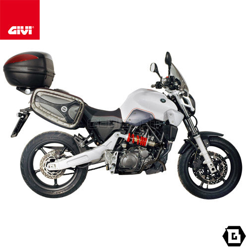 GIVI 245A スクリーン スモーク／YAMAHA MT-03 660cc / SUZUKI GSR 600 / KTM 690 デューク専用