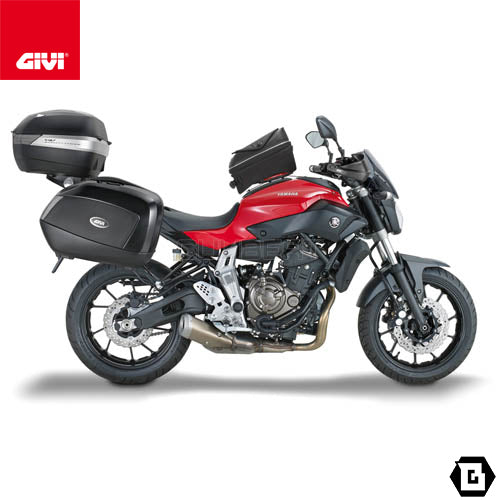 GIVI A2118 スクリーン ブラック／YAMAHA MT-07専用