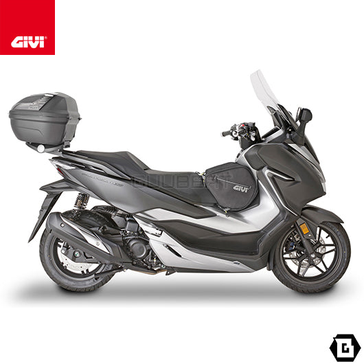 GIVI D1166ST スクリーン クリア／HONDA フォルツァ300 / HONDA フォルツァ250 / HONDA フォルツァ125専用