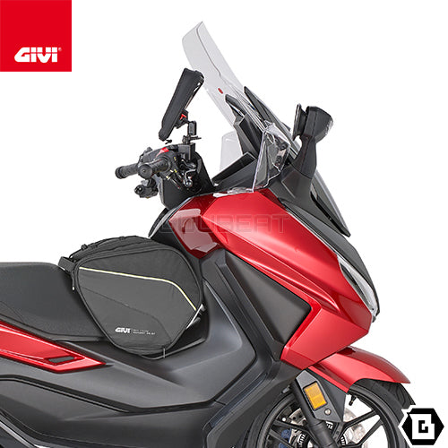 GIVI D1187ST スクリーン  クリア／HONDA フォルツァ350 / HONDA フォルツァ250 / HONDA フォルツァ350 / HONDA フォルツァ250他専用