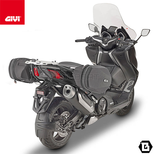 GIVI D2133ST スクリーン クリア／YAMAHA TMAX 560 / YAMAHA TMAX 530専用