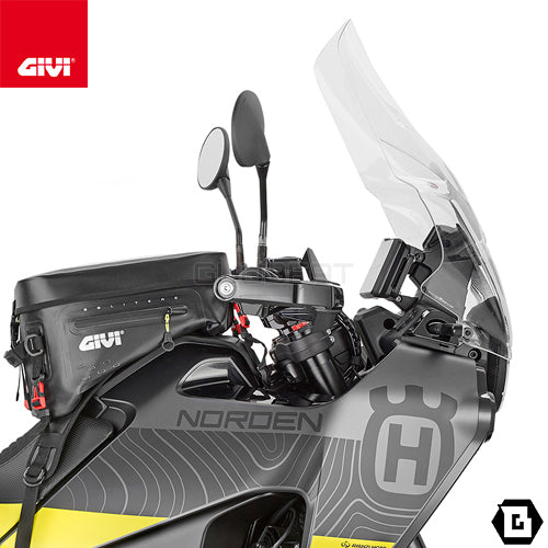 GIVI D9430ST スクリーン クリア／HUSQVARNA ノーデン 901専用