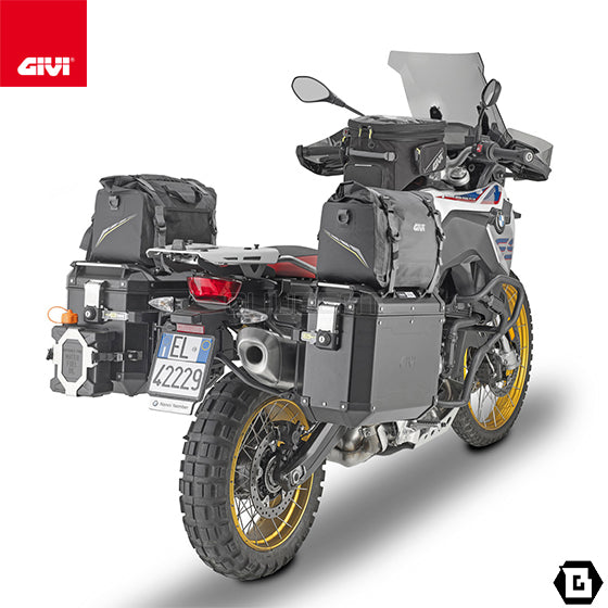 GIVI EA120 防水カーゴバッグ 15L容量 ブラック