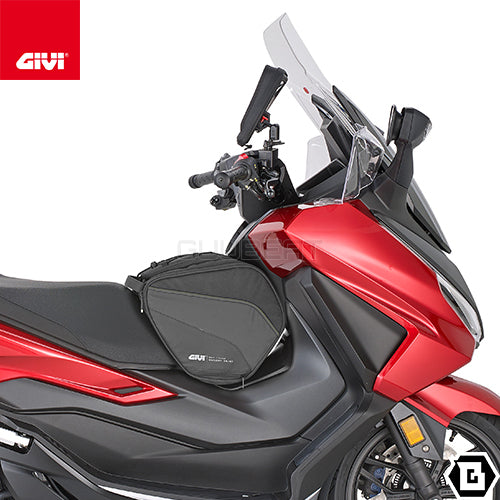 GIVI EA135B スクーターバッグ 15L容量 320mm×300mm×250mm ブラック／HONDA フォルツァ350 / HONDA フォルツァ250専用