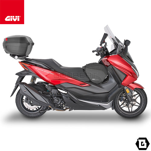 GIVI EA135B スクーターバッグ 15L容量 320mm×300mm×250mm ブラック／HONDA フォルツァ350 / HONDA フォルツァ250専用