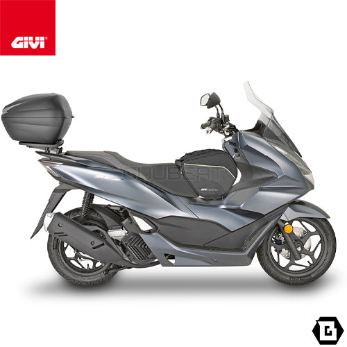 GIVI EA135 スクーターバッグ 15L容量 320mm×300mm×250mm ブラック／HONDA フォルツァ350 / HONDA フォルツァ250専用