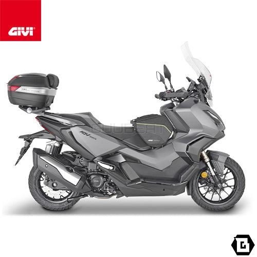 GIVI EA135 スクーターバッグ 15L容量 320mm×300mm×250mm ブラック／HONDA フォルツァ350 / HONDA フォルツァ250専用