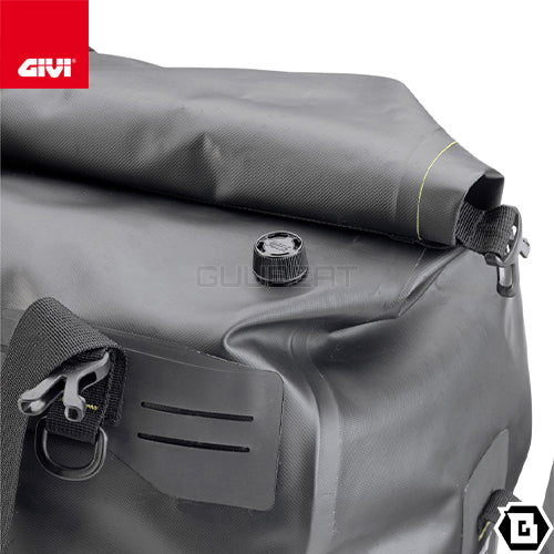 GIVI GRT712B 防水カーゴバッグ 40L容量 ブラック