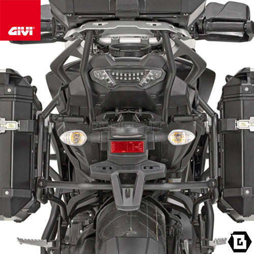 GIVI PL2139CAM サイドケースホルダー TREKKER OUTBACK MONOKEY CAM-SIDE用／YAMAHA トレーサー 900専用