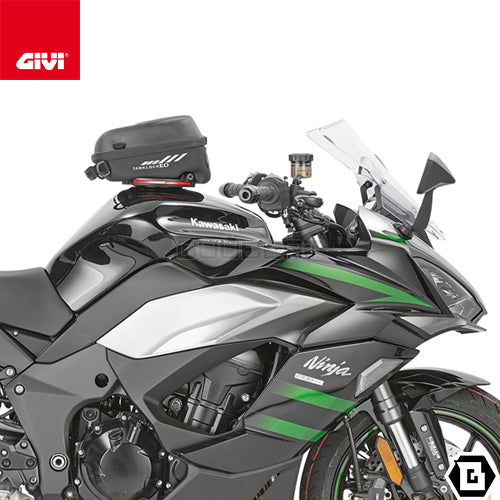 GIVI ST605C タンクバッグ タンクロック ED ( TANKLOCK ED )  キー付き 15L容量 ブラック