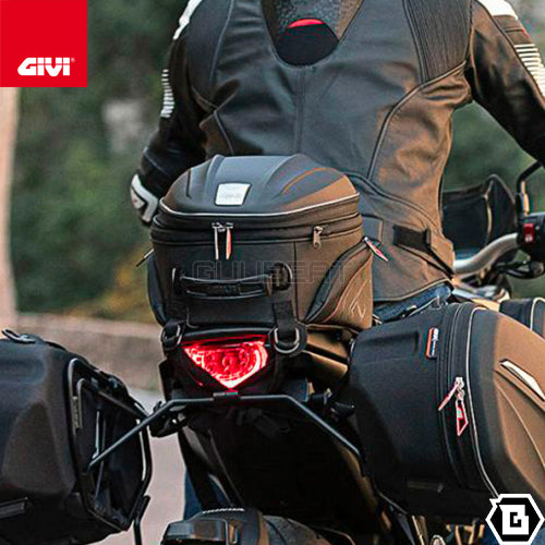 GIVI ST607B シートバッグ 22L-26L可変容量 ブラック