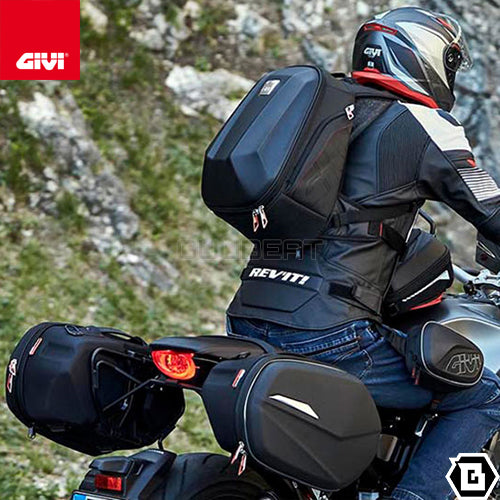 GIVI ST609 サイドバッグ イージーロック ( EASYLOCK ) 容量25L - 30L可変式 左右セット ブラック／KTM 125 デューク / KAWASAKI ヴェルシス 650 / KTM 390 デューク / TRIUMPH トライデント 660他専用