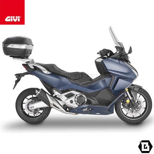 GIVI V47NNT トップケース MONOKEYタイプ 47L容量 シルバーサイドパネル / クリアレンズ ブラック / シルバー