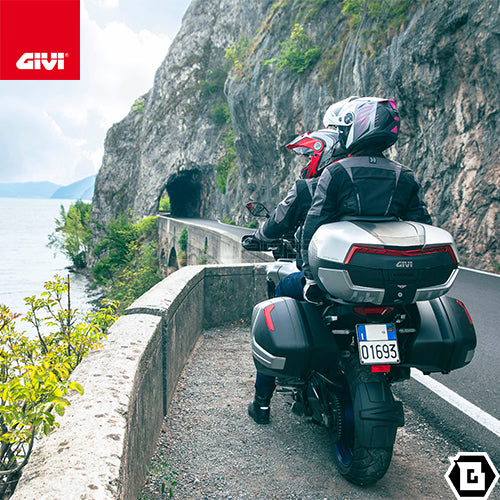 GIVI V58NNB MAXIA 5 トップケース MONOKEYタイプ 58L容量 ブラックパネル / レッドレンズ ブラック