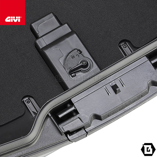 GIVI V58NNTB2 MAXIA 5 トップケース ブラック MONOKEYタイプ 58L