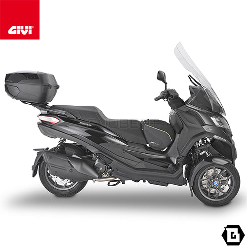 GIVI V58NNTB MAXIA 5 トップケース MONOKEYタイプ 58L容量 ブラックパネル / クリアレンズ ブラック