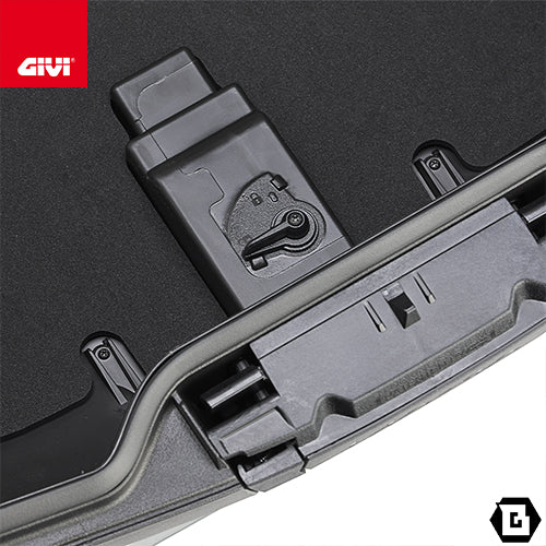 GIVI V58WLTD MAXIA 5 トップケース MONOKEYタイプ 58L容量 ホワイトパネル / クリアレンズ ホワイト / ブラック