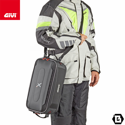 GIVI XL10 X-line 防水カーゴバッグ 15L